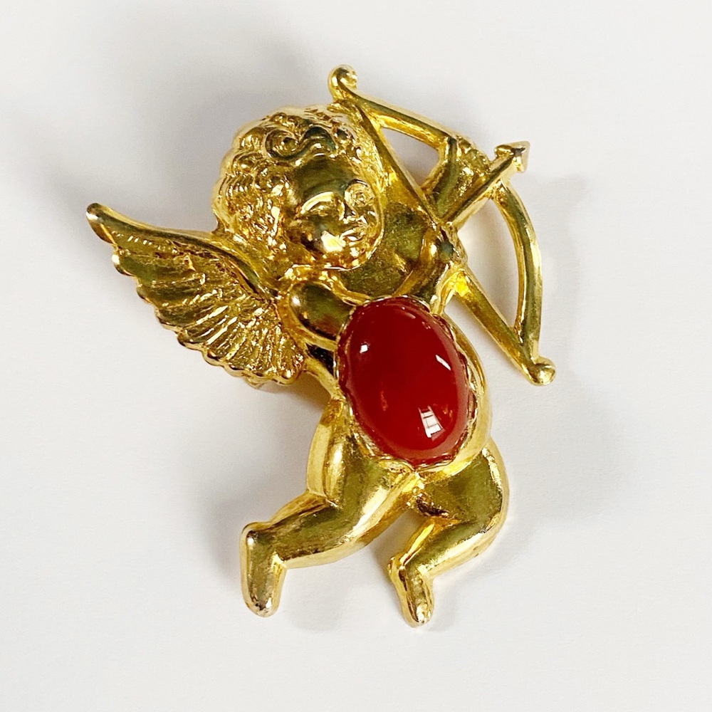 Vintage Gold Cherub Angel Cupid Jelly Belly Carnelian Glass Stone Brooch / Pin